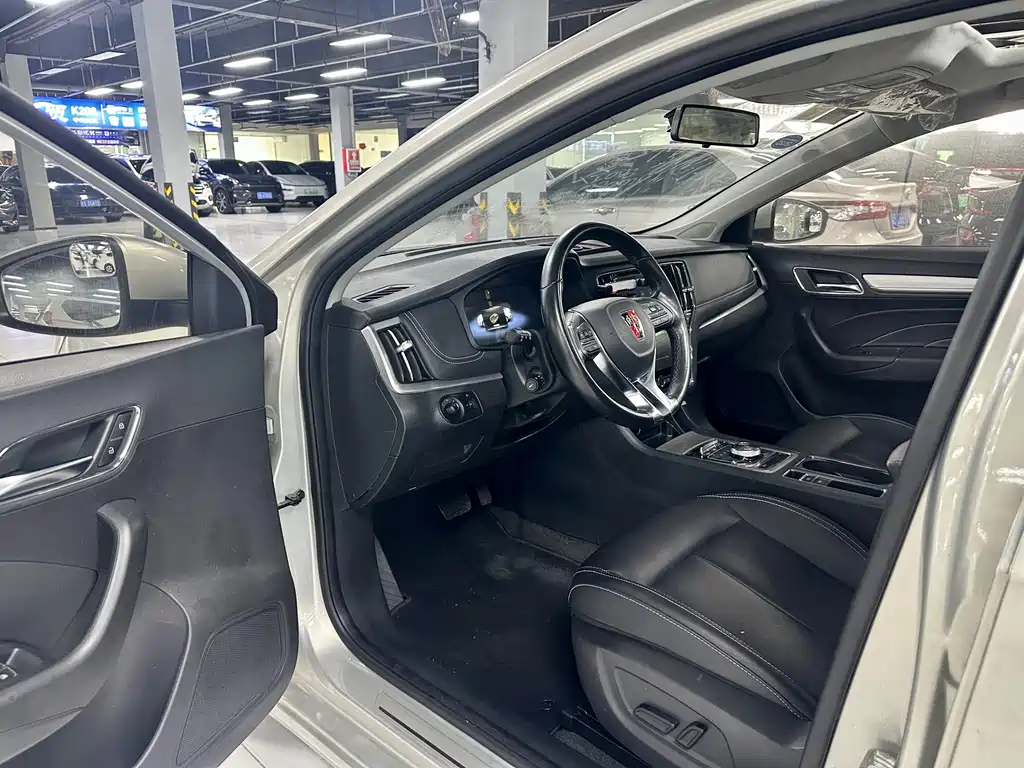 Roewe i6 New Energy 2018 — фото 5
