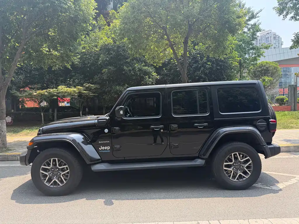 Jeep Wrangler PHEV 2021 — фото 2