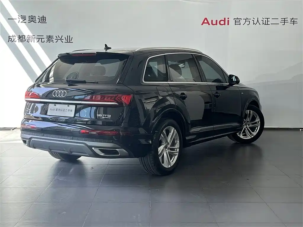 Audi Q7 2021 — фото 4