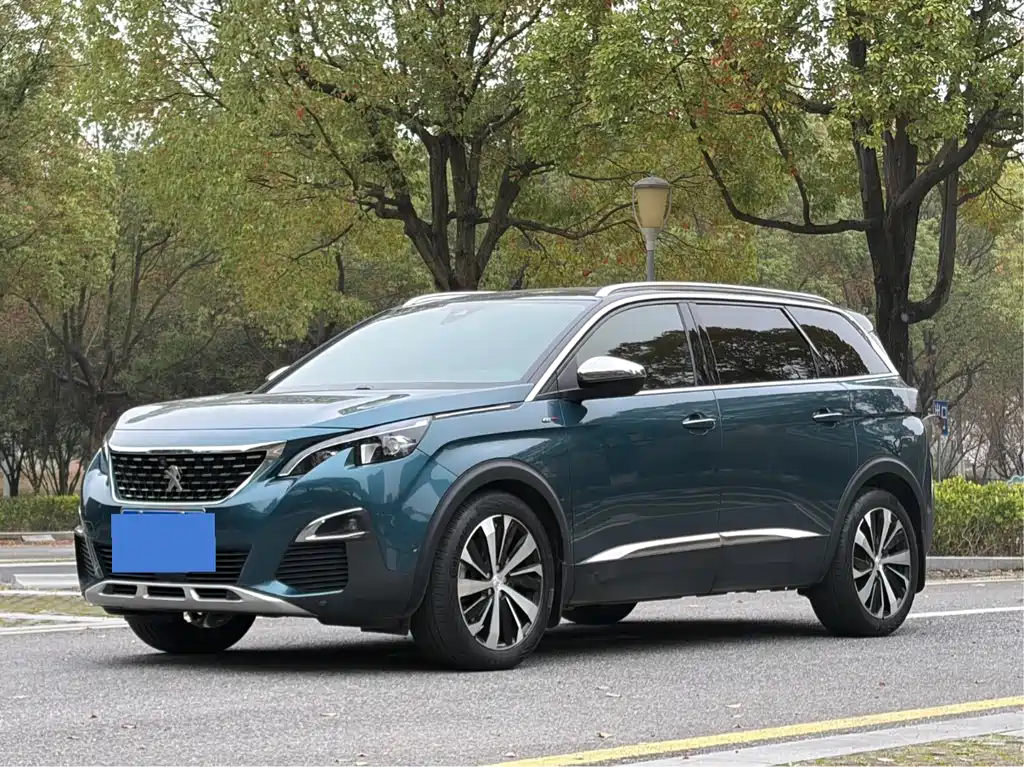 Peugeot 5008 2017 — фото 1