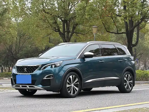 Peugeot 5008 2017