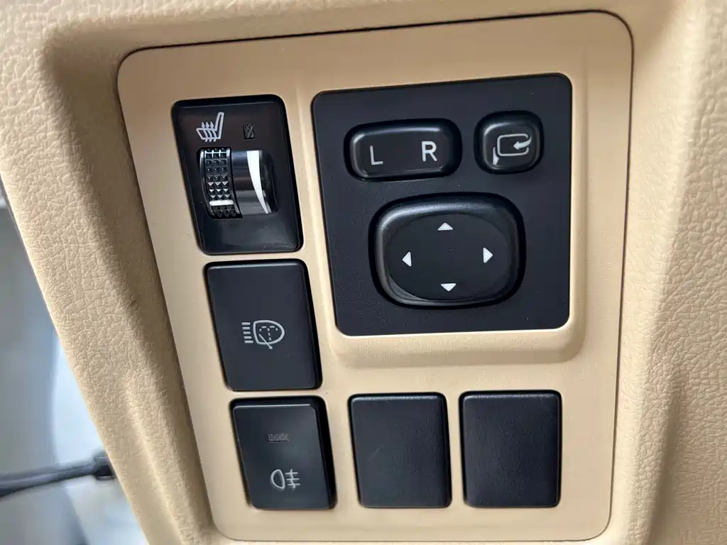 Toyota Prado 2015 — фото 11