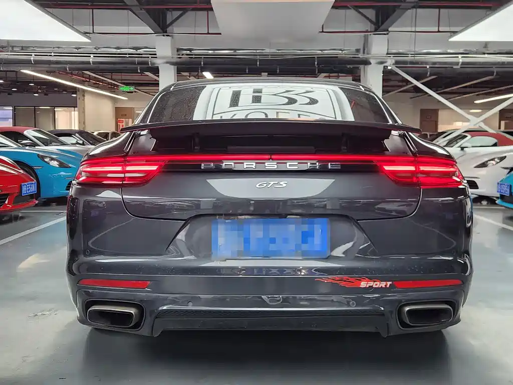 Porsche Panamera 2019 — фото 14