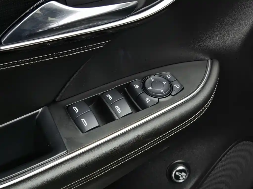 Buick Envision S 2023 — фото 9
