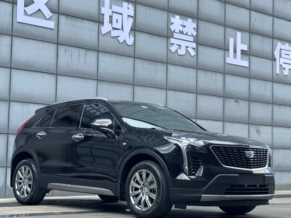 Cadillac XT4 2018 — фото 3