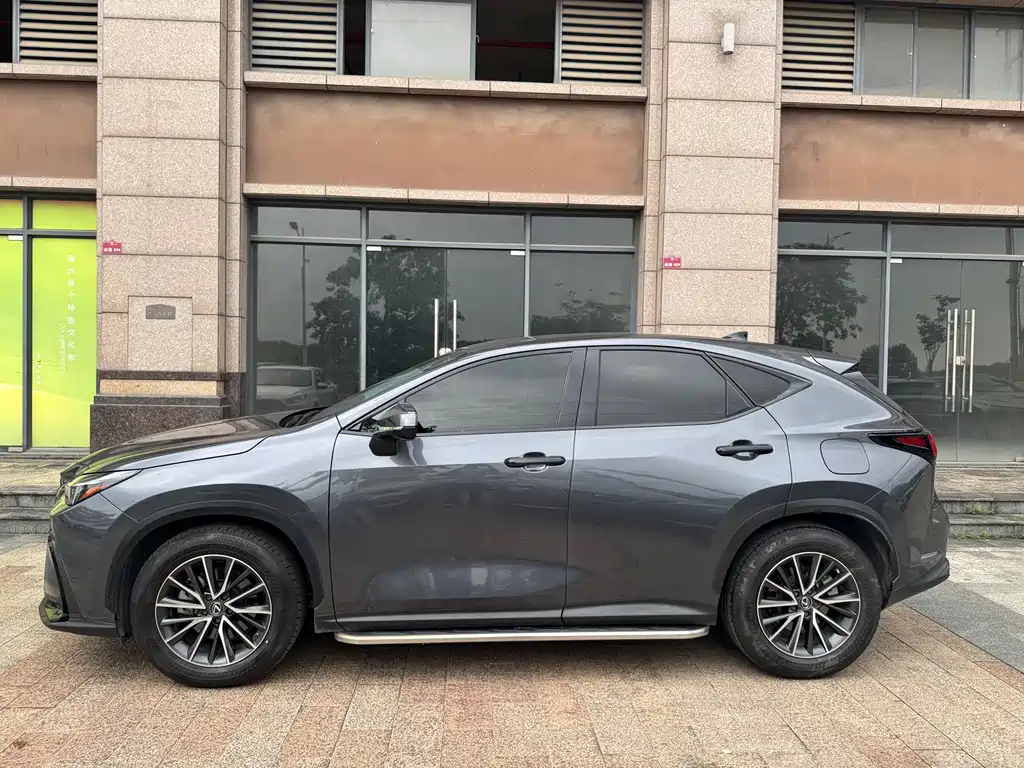 Lexus NX 2022 — фото 2