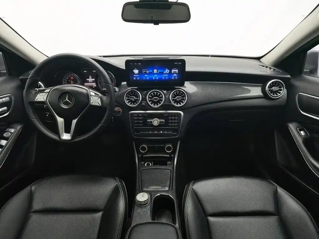 Mercedes-Benz GLA 2015 — фото 5