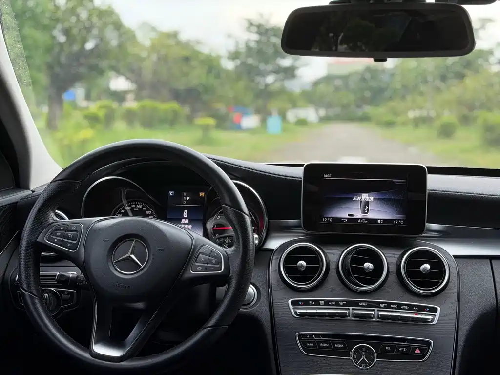 Mercedes-Benz C-Class 2017 — фото 14