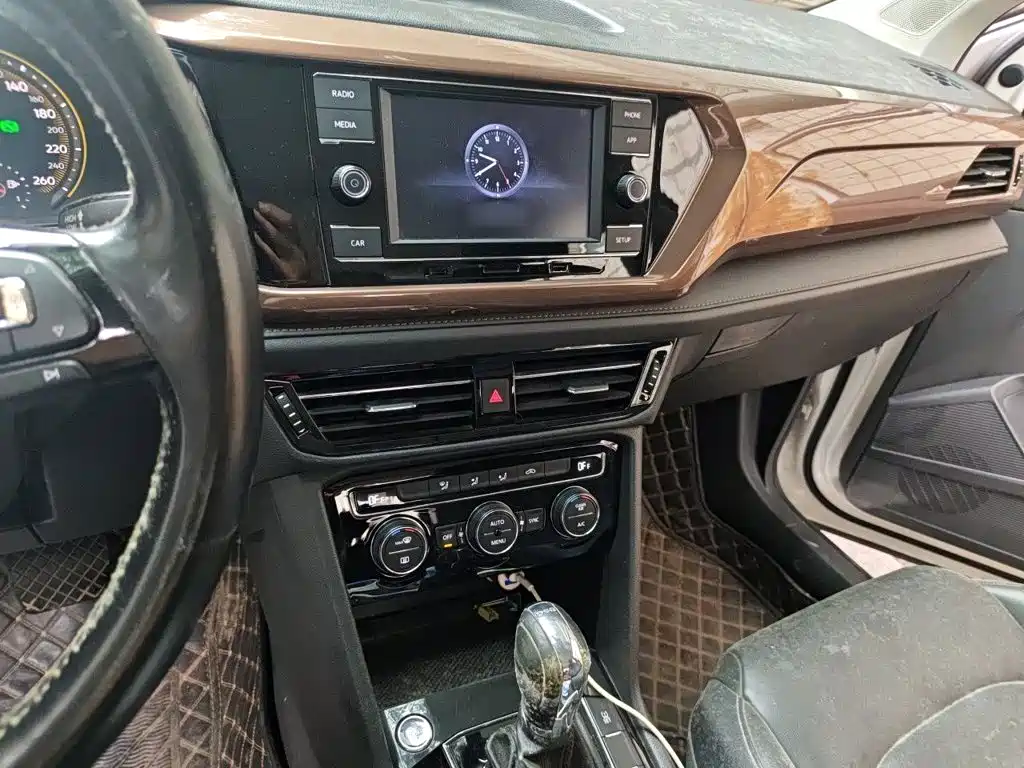 Volkswagen Tharu 2019