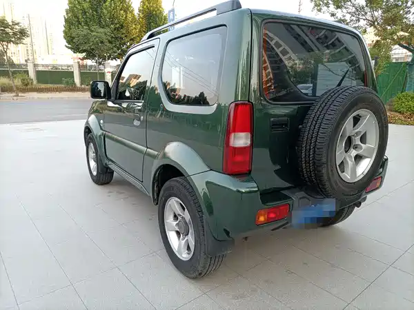 Suzuki Jimny 2013