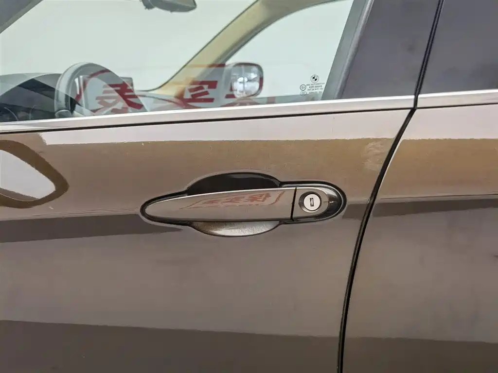 BMW X1 2012 — фото 18