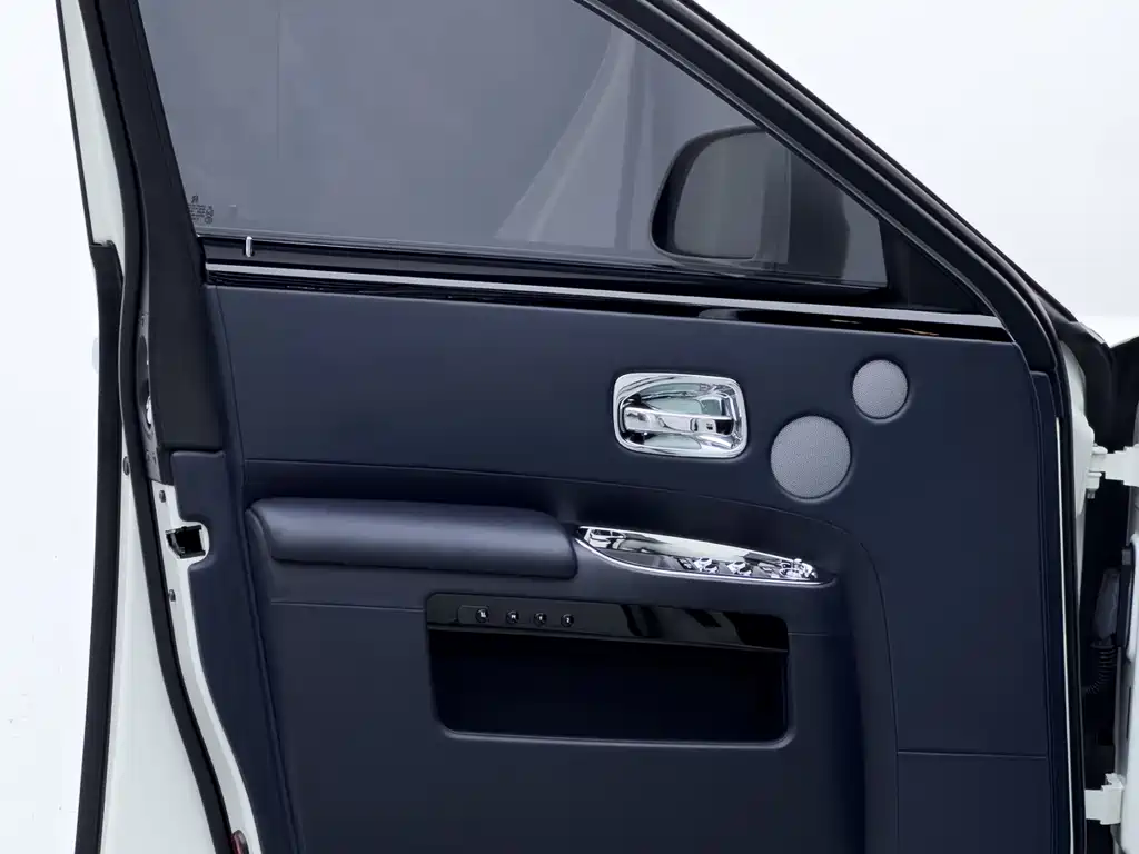 Rolls-Royce Ghost 2014 — фото 12