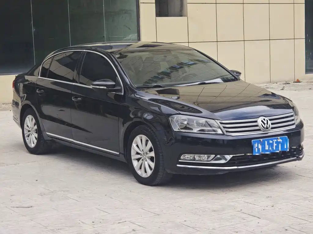 Volkswagen Magotan 2013