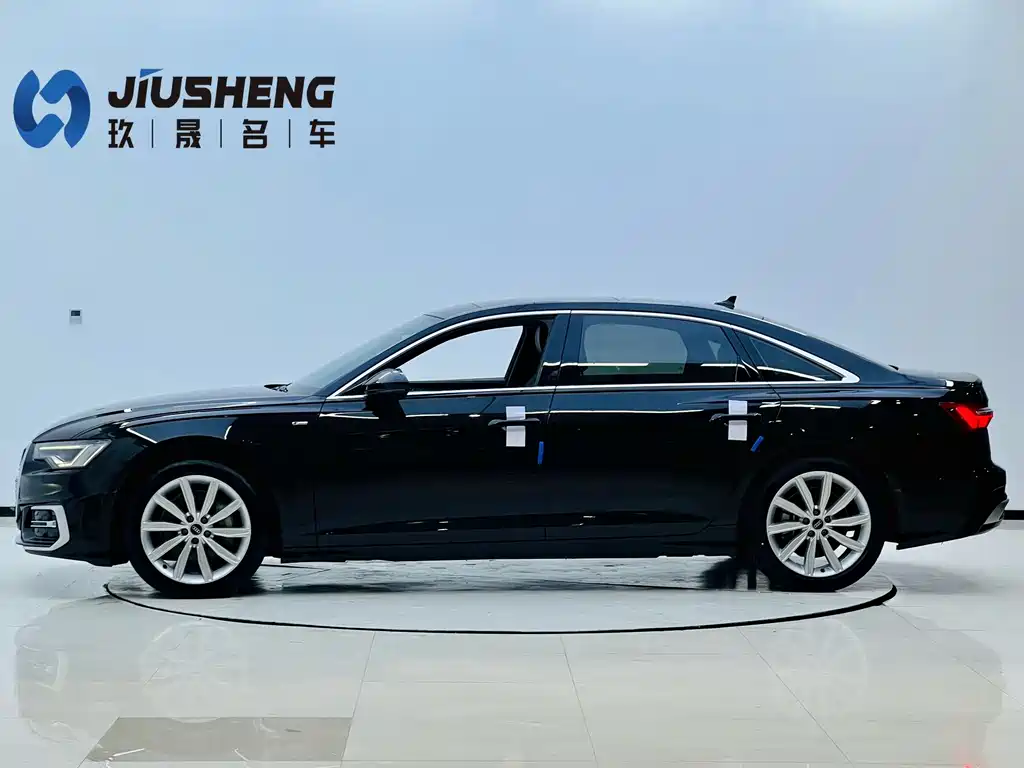 Audi A6L 2022