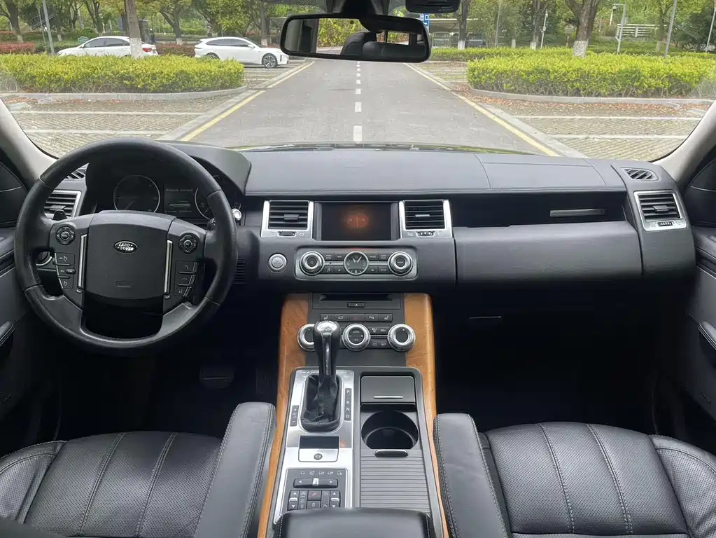 Land Rover Range Rover Sport 2012 — фото 4