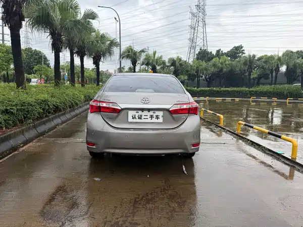 Toyota Corolla 2015