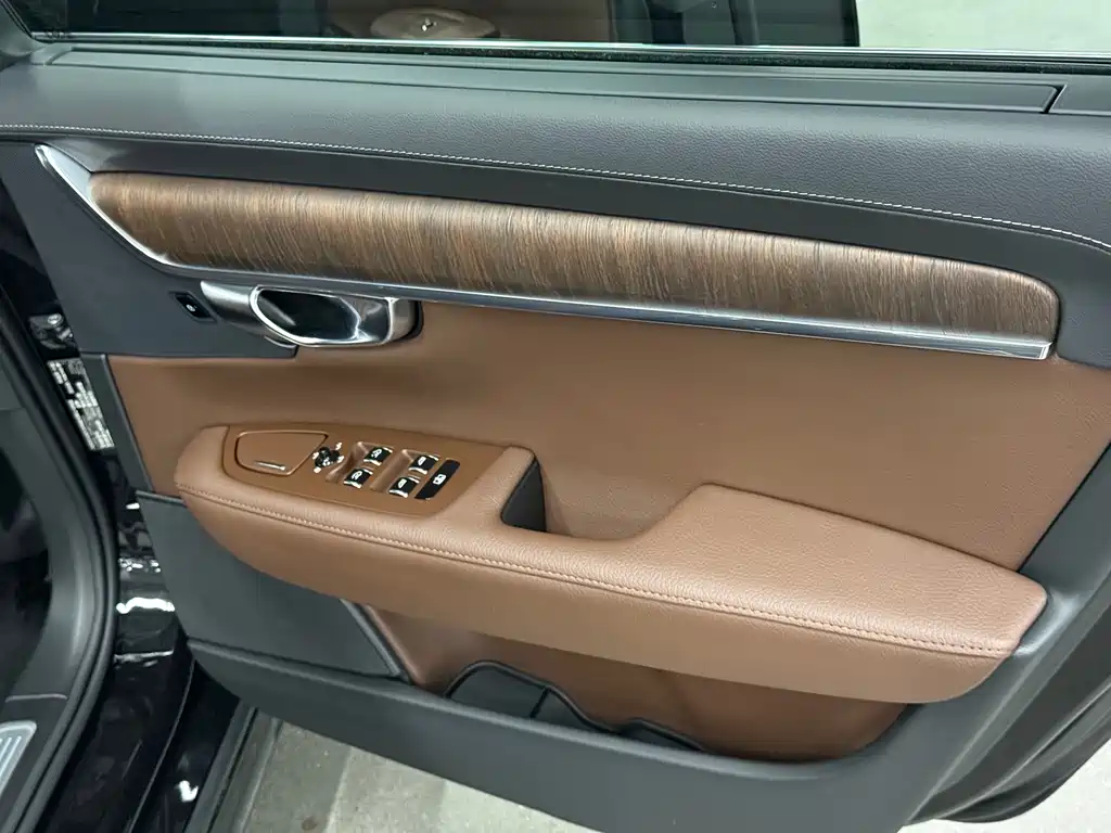 Volvo S90 2021 — фото 13