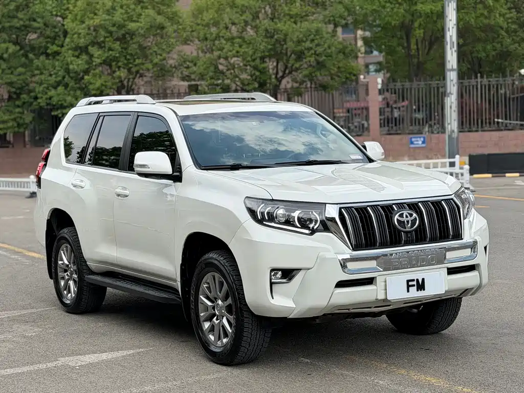 Toyota Prado 2019 — фото 3