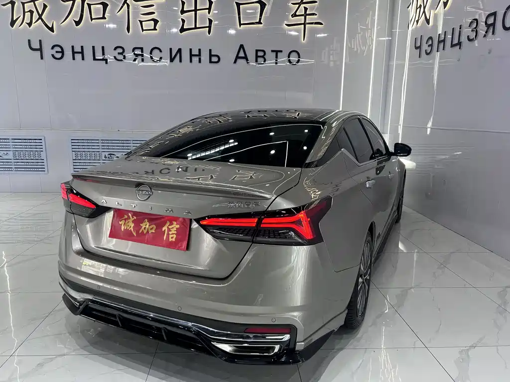 Nissan Teana 2022 — фото 4