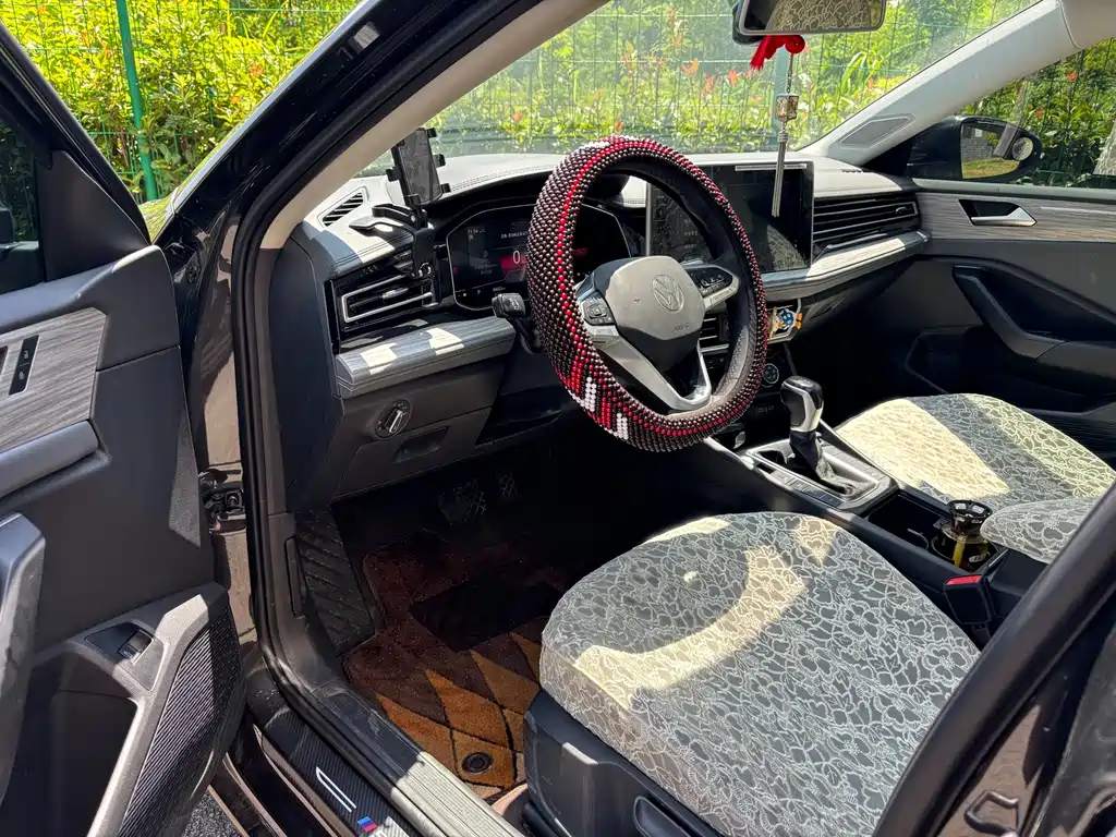 Volkswagen Sagitar 2025