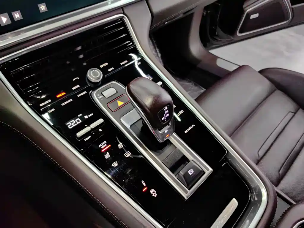 Porsche Panamera Hybrid 2018 — фото 7