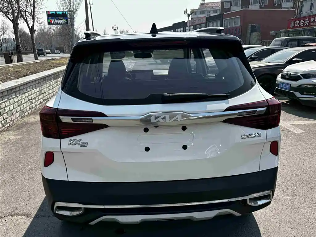 Kia KX3 2021 — фото 18