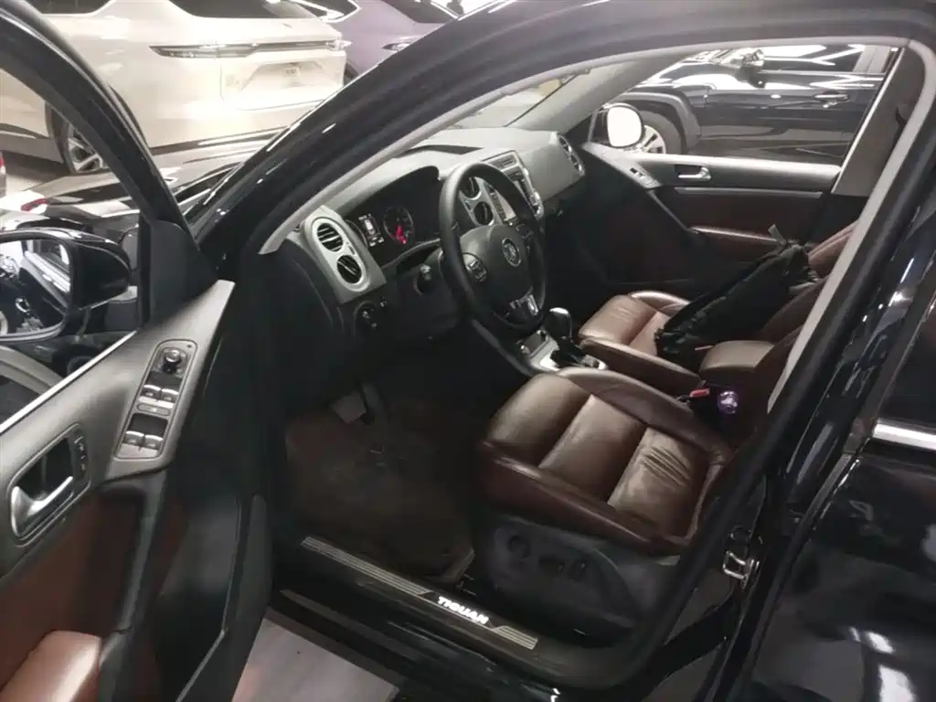 Volkswagen Tiguan 2015 — фото 16