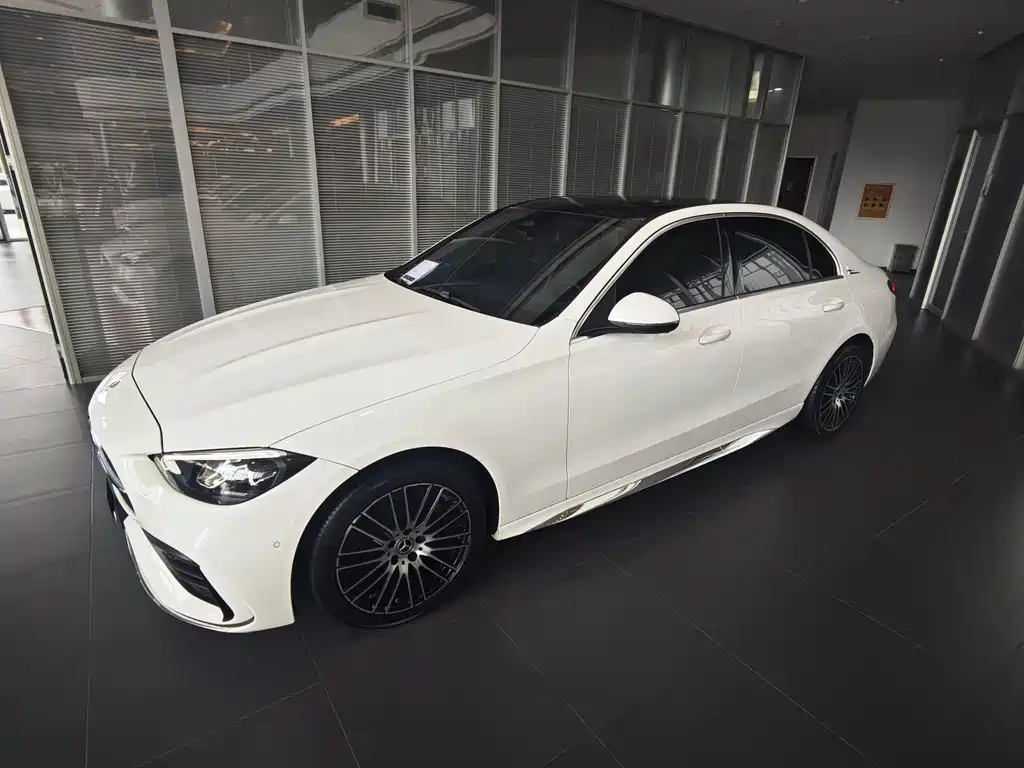 Mercedes-Benz C-Class 2023