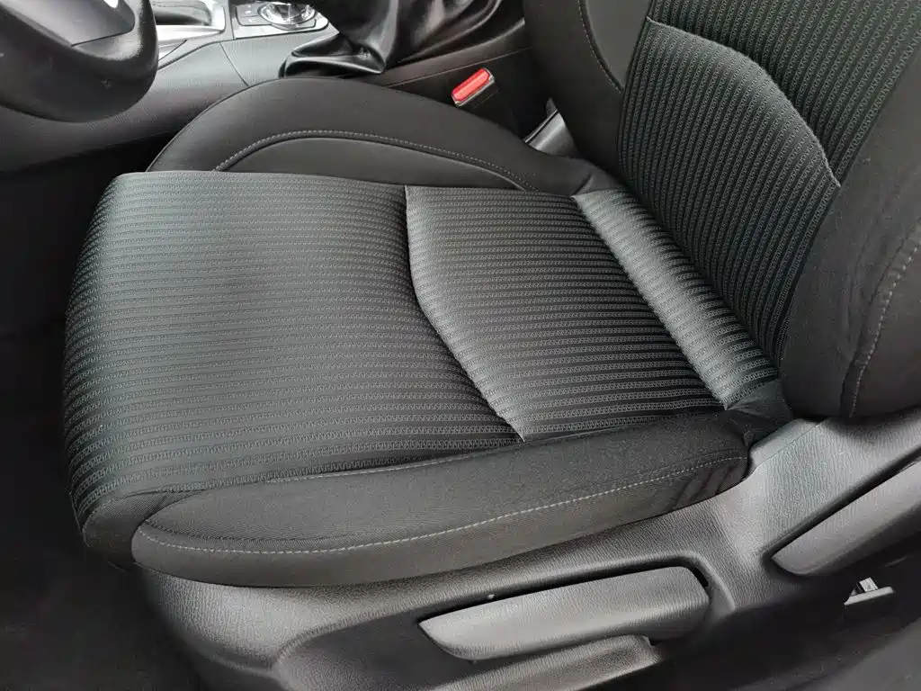 Mazda 3 Axela 2016 — фото 20