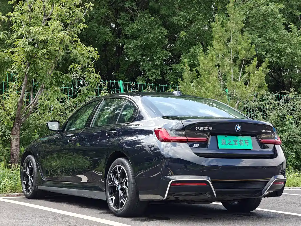 BMW i3 2024 — фото 10