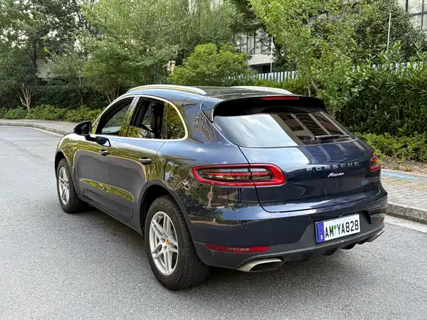 Porsche Macan 2016