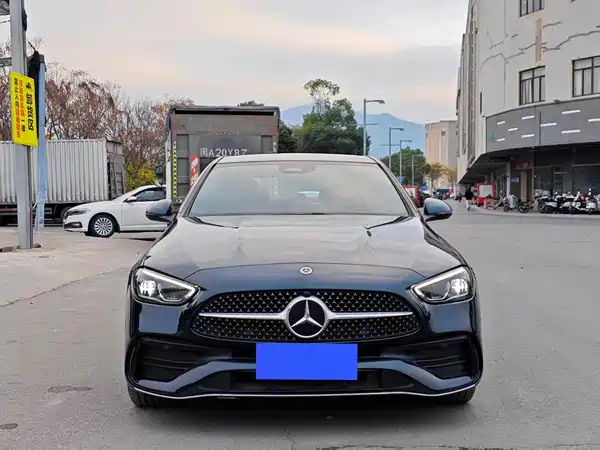 Mercedes-Benz C-Class 2022