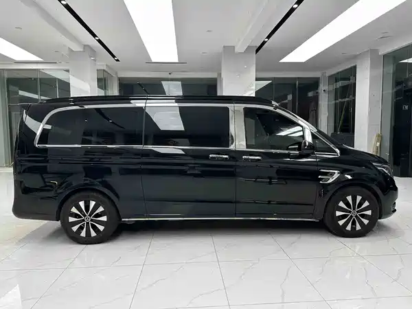 Mercedes-Benz Vito 2024