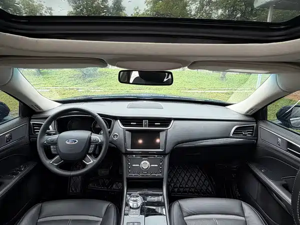 Ford Taurus 2018