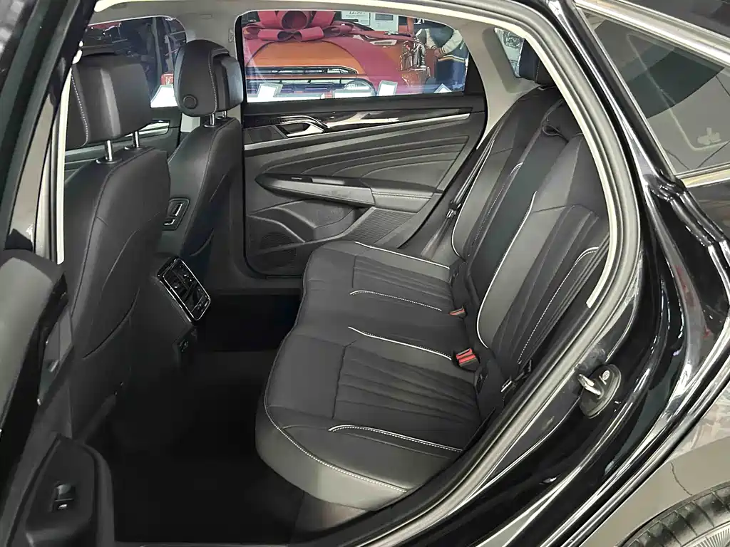 Volkswagen Passat 2024