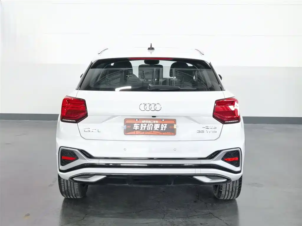 Audi Q2L 2024 — фото 4