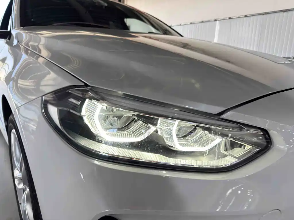 BMW 1 Series 2019 — фото 17