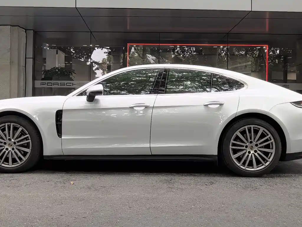 Porsche Panamera 2021 — фото 3