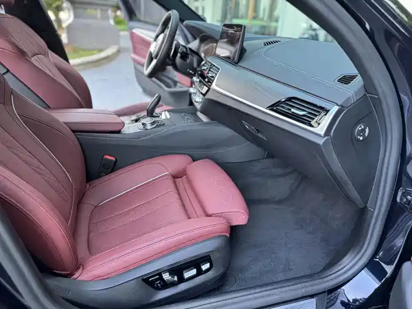 BMW 5 Series 2023