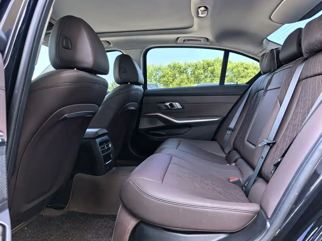 BMW i3 2025 — фото 12