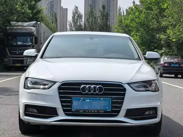 Audi A4L 2016