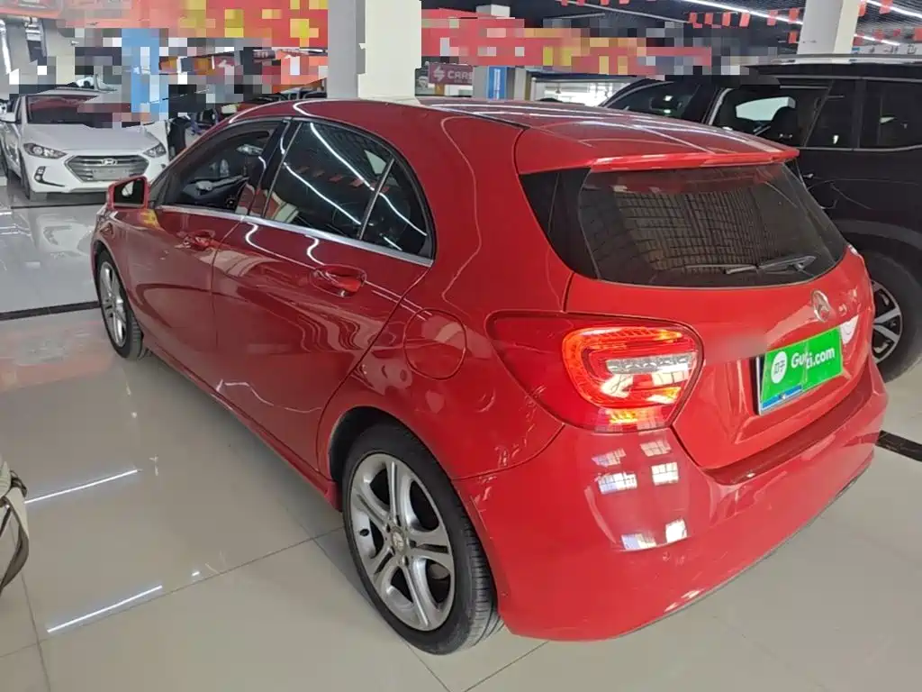 Mercedes-Benz A-Class 2015