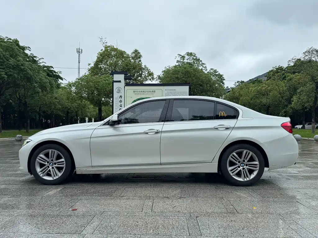 BMW 3 Series 2016 — фото 6