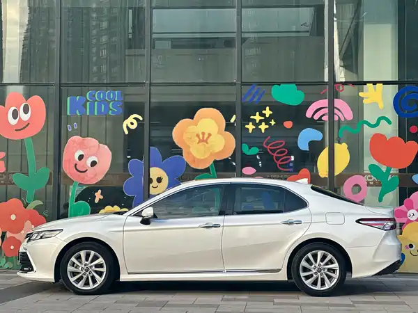 Toyota Camry 2021