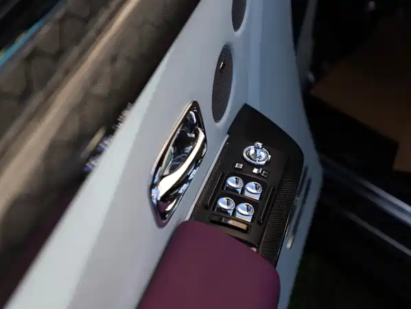 Rolls-Royce Phantom 2004