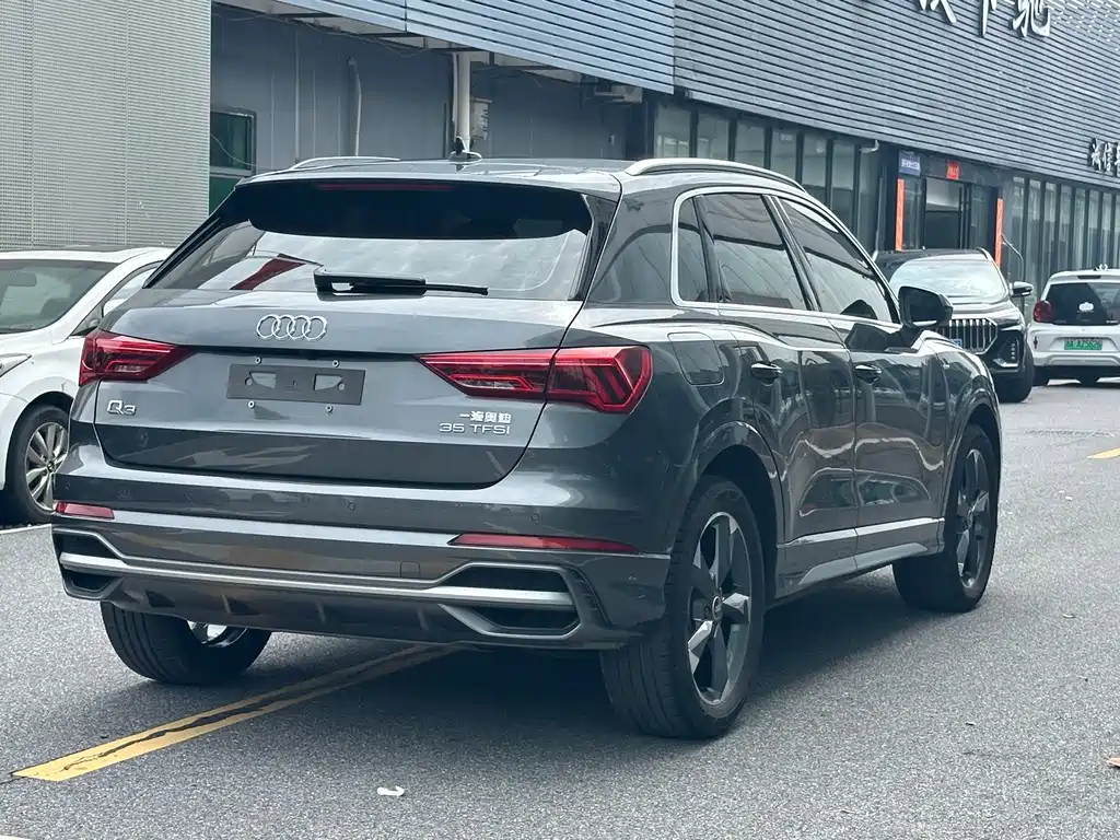 Audi Q3 2022 — фото 9