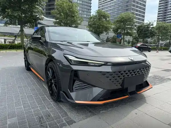 Changan UNI-V 2024