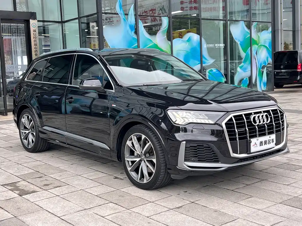 Audi Q7 2020 — фото 3