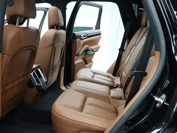 Porsche Cayenne 2016