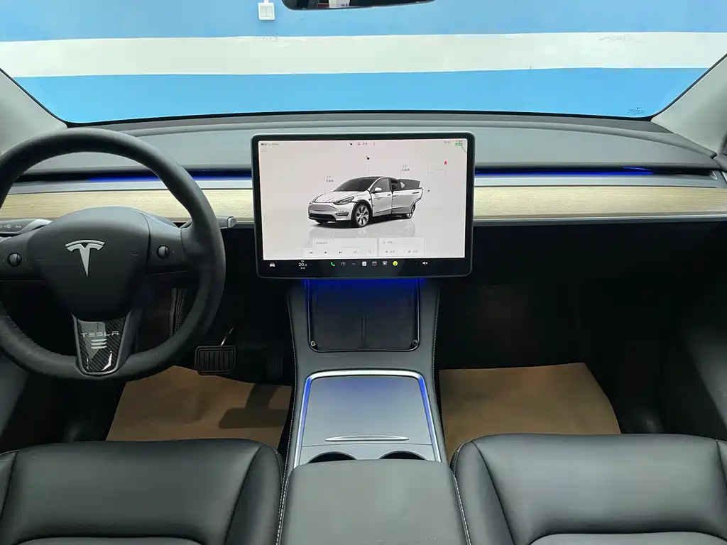 Tesla Model Y 2022 — фото 18